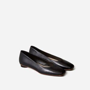 Everlane Square Toe 90s Flats in Black
